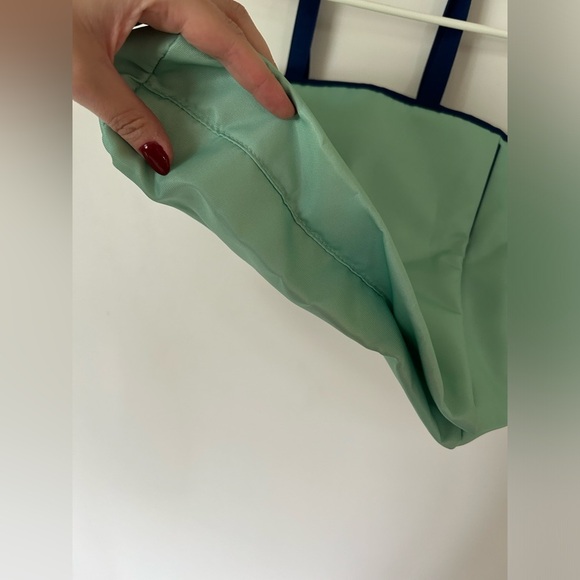 NWT Kate Spade Clinique Shopping Shoulder Travel Tote Bag Purse Bag of Tricks Ad - Picture 9 of 10